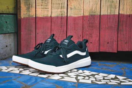 vans ultra ranger